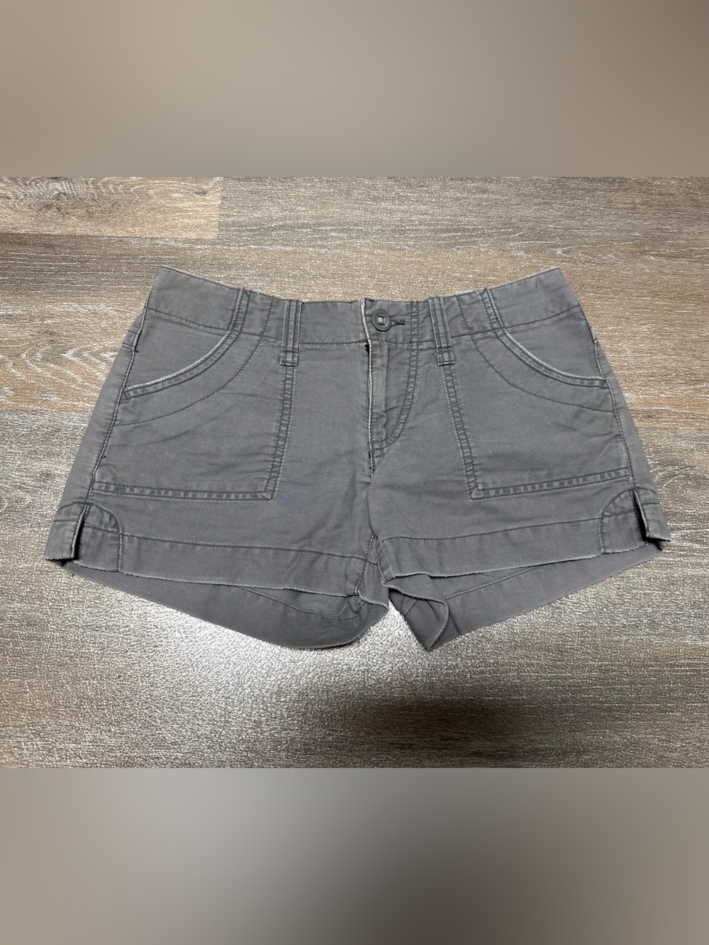 Vintage Y2K American Eagle Charcoal Gray Utility Cargo Shorts Size 2 Corduroy